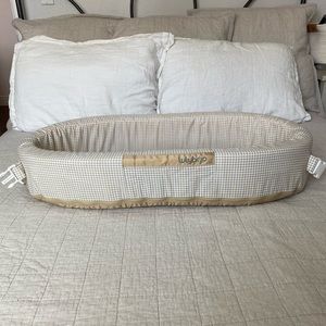 Lulyboo travel gingham bassinet